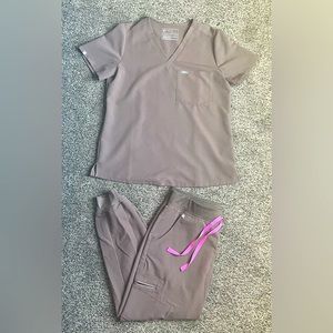 Figs: Smoky Taupe jogger set